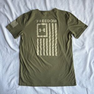 Under Armour Freedom T-Shirt Youth XL Green USA Flag Graphic Short Sleeve Tee